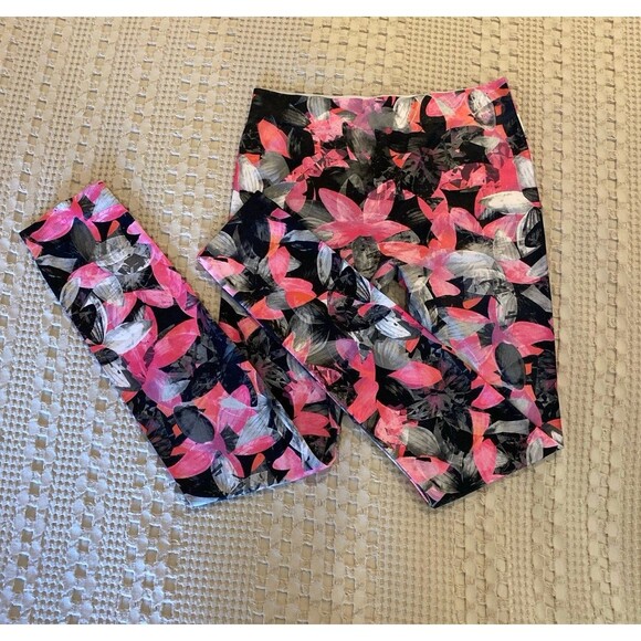 No Boundaries NOBO Leggings Sz Jr Medium 7-9 Hot Pink Gray Floral Athleisure - Picture 3 of 8